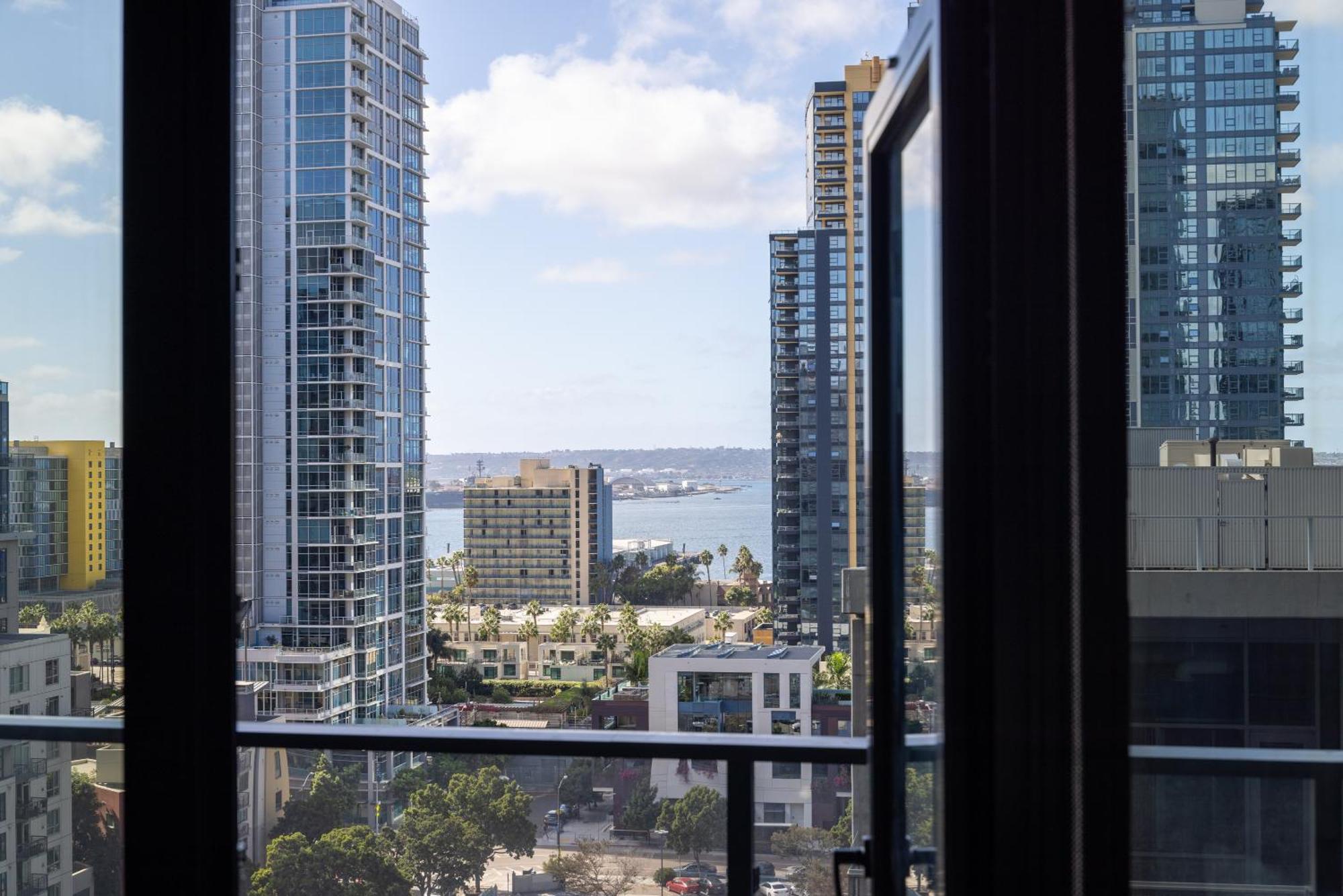 Kasa Little Italy San Diego Bilik gambar
